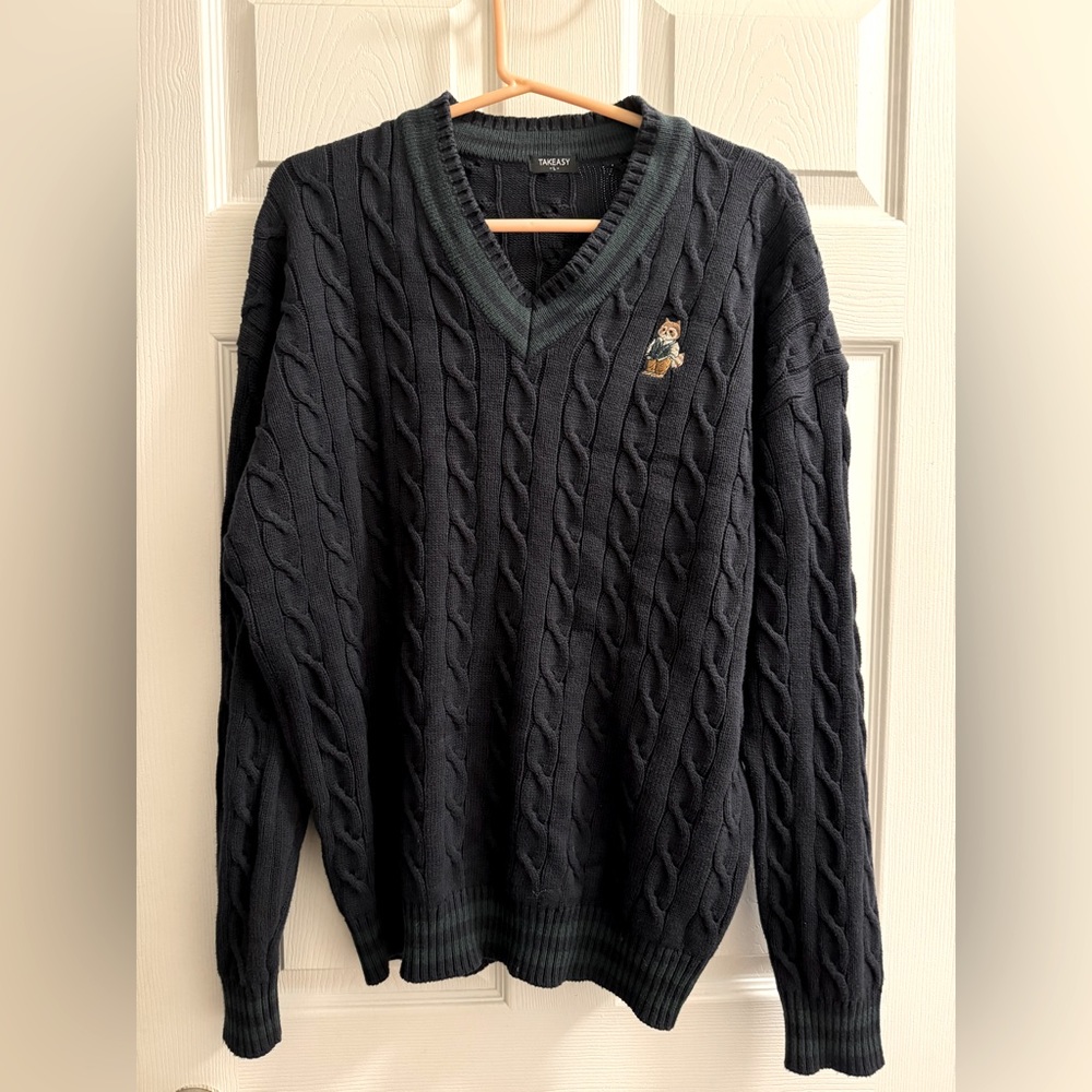 V Neck Knit Sweater with Fox - Large